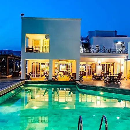 Manzara Boutique - Adults Only 3*