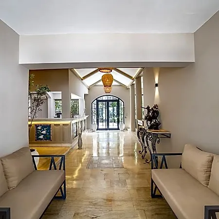 מלון Manzara Boutique - Adults Only 3*