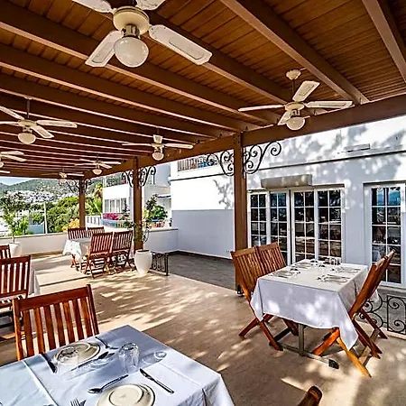 Manzara Boutique - Adults Only 3*